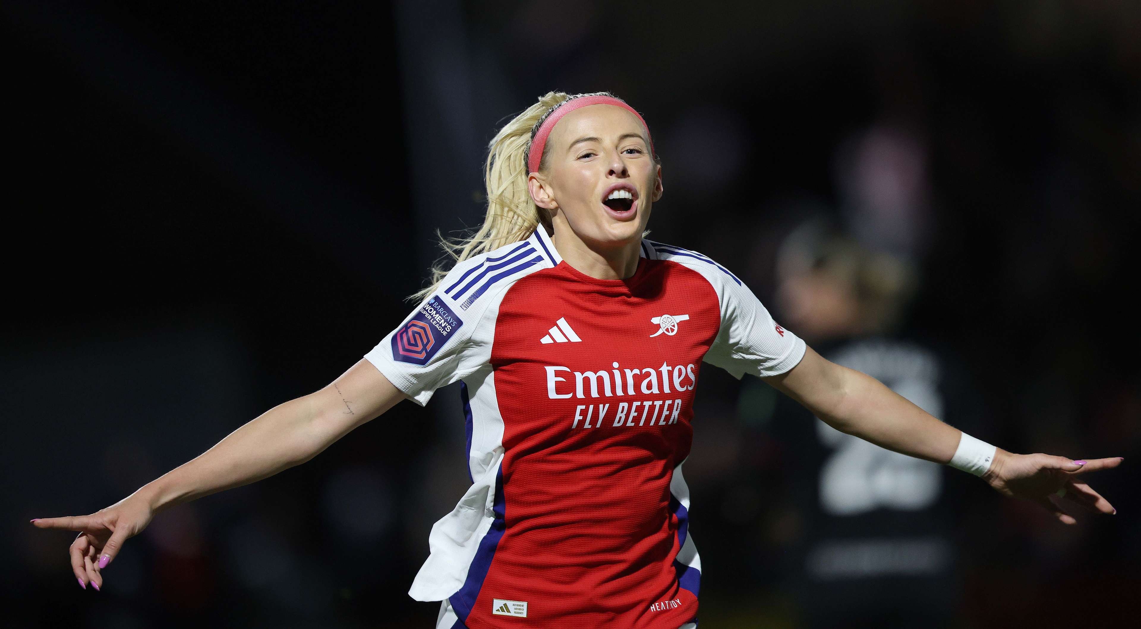 於某一端的 於某一端的